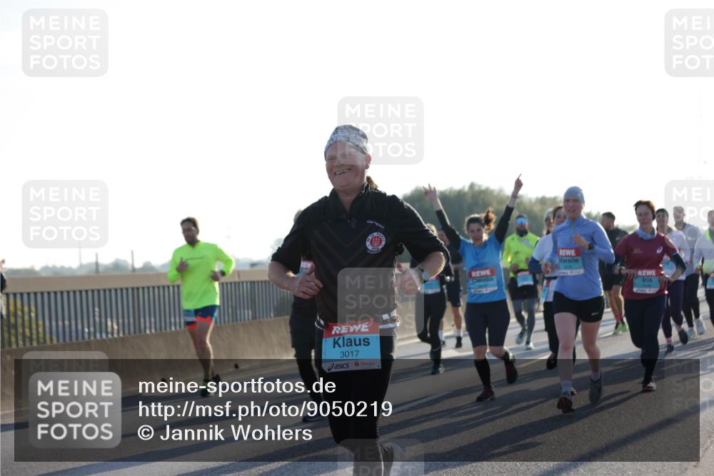 03.10.2025 - Köhlbrandbrückenlauf Jannik Wohlers http://msf.ph/oto/9050219 03.10.2025 09:18:42 Position 3 3017 meine-sportfotos.de