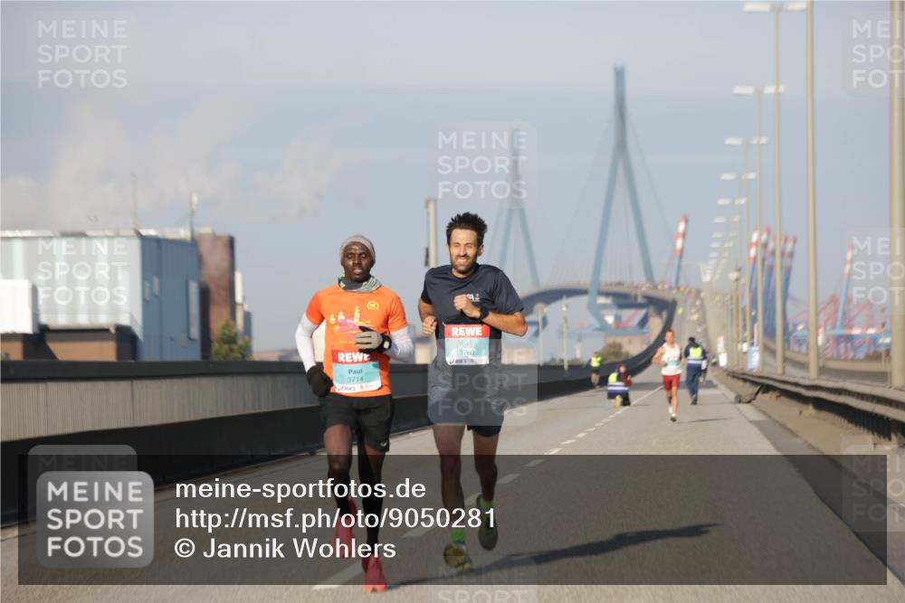 03.10.2025 - Köhlbrandbrückenlauf Jannik Wohlers http://msf.ph/oto/9050281 03.10.2025 09:35:52 Position 3 3714, 3760 meine-sportfotos.de