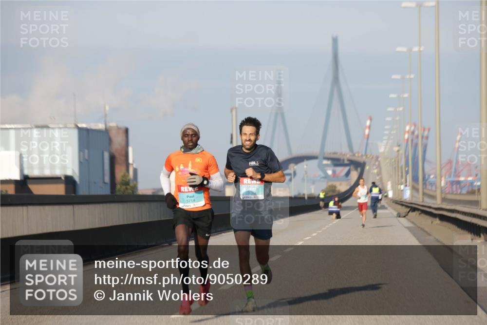 03.10.2025 - Köhlbrandbrückenlauf Jannik Wohlers http://msf.ph/oto/9050289 03.10.2025 09:35:52 Position 3 3714, 3760 meine-sportfotos.de
