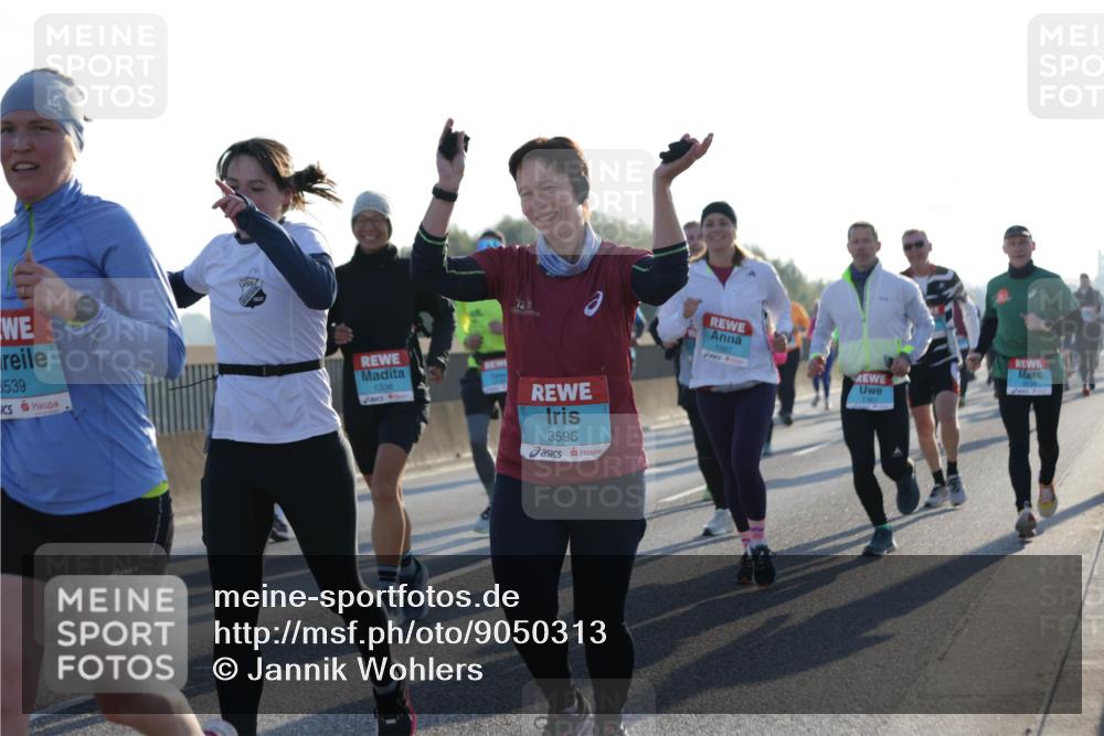 03.10.2025 - Köhlbrandbrückenlauf Jannik Wohlers http://msf.ph/oto/9050313 03.10.2025 09:18:44 Position 3 3539, 1338, 3596, 1387 meine-sportfotos.de