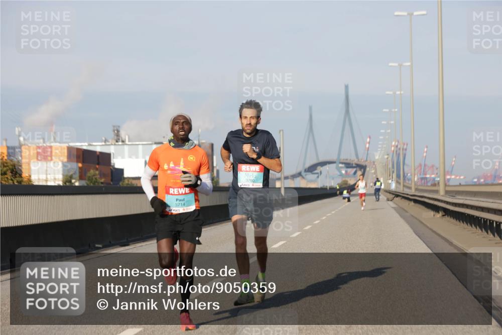 03.10.2025 - Köhlbrandbrückenlauf Jannik Wohlers http://msf.ph/oto/9050359 03.10.2025 09:35:54 Position 3 3714, 3760 meine-sportfotos.de