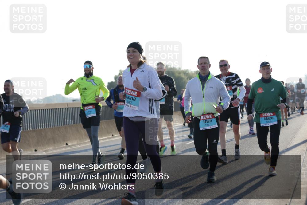 03.10.2025 - Köhlbrandbrückenlauf Jannik Wohlers http://msf.ph/oto/9050385 03.10.2025 09:18:45 Position 3 1387, 1367, 3238 meine-sportfotos.de