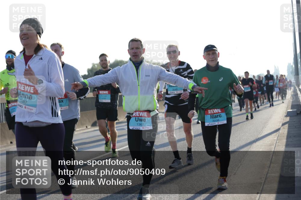 03.10.2025 - Köhlbrandbrückenlauf Jannik Wohlers http://msf.ph/oto/9050409 03.10.2025 09:18:46 Position 3 1387, 05, 3540, 1367, 3238 meine-sportfotos.de