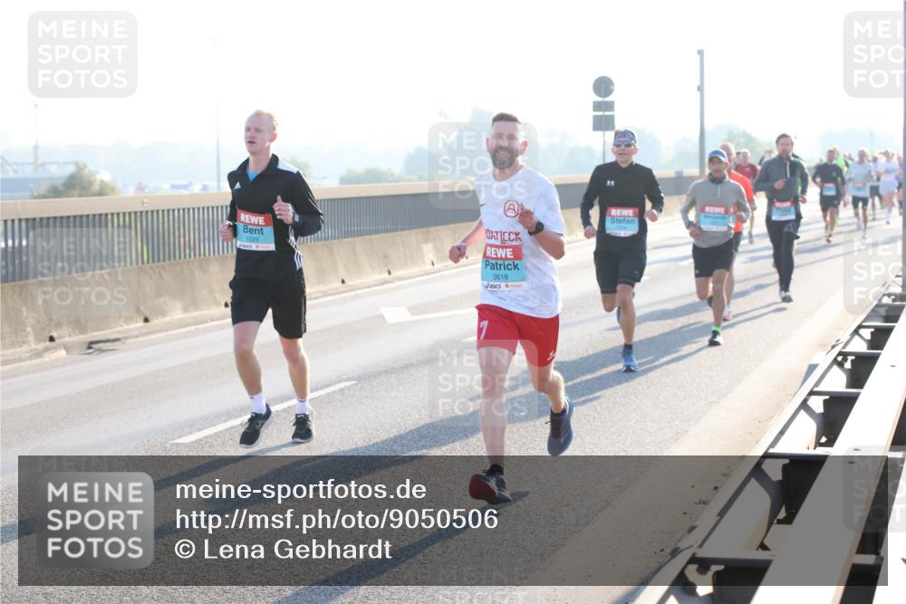 03.10.2025 - Köhlbrandbrückenlauf Lena Gebhardt http://msf.ph/oto/9050506 03.10.2025 09:14:18 Position 1 1029, 3618, 7 meine-sportfotos.de