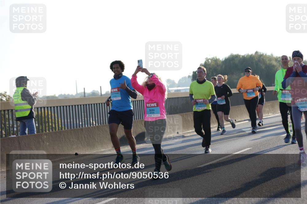 03.10.2025 - Köhlbrandbrückenlauf Jannik Wohlers http://msf.ph/oto/9050536 03.10.2025 09:18:48 Position 3 3123, 3735, 1843, 1633 meine-sportfotos.de