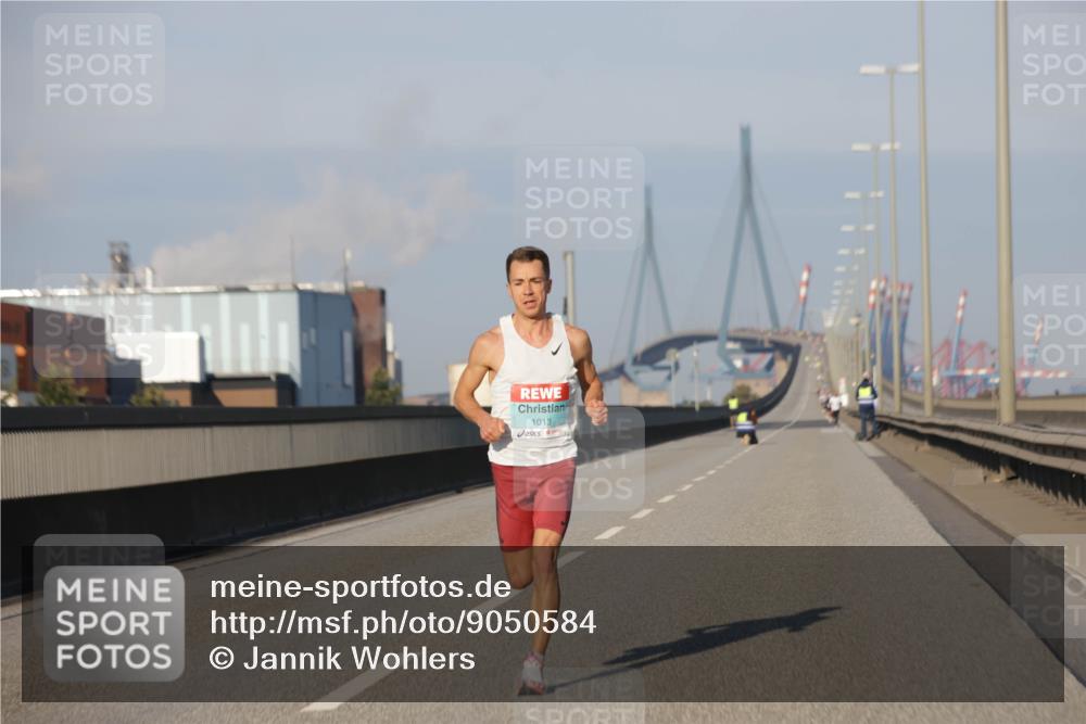 03.10.2025 - Köhlbrandbrückenlauf Jannik Wohlers http://msf.ph/oto/9050584 03.10.2025 09:36:05 Position 3 1013 meine-sportfotos.de