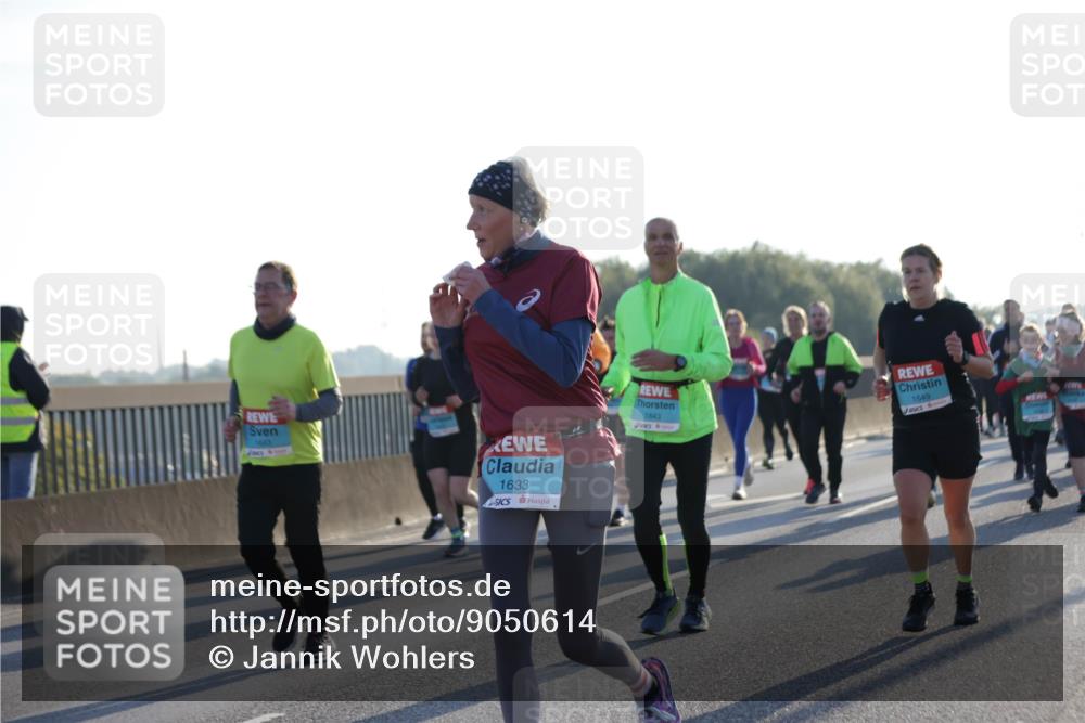 03.10.2025 - Köhlbrandbrückenlauf Jannik Wohlers http://msf.ph/oto/9050614 03.10.2025 09:18:50 Position 3 1663, 1633, 1843, 1649 meine-sportfotos.de