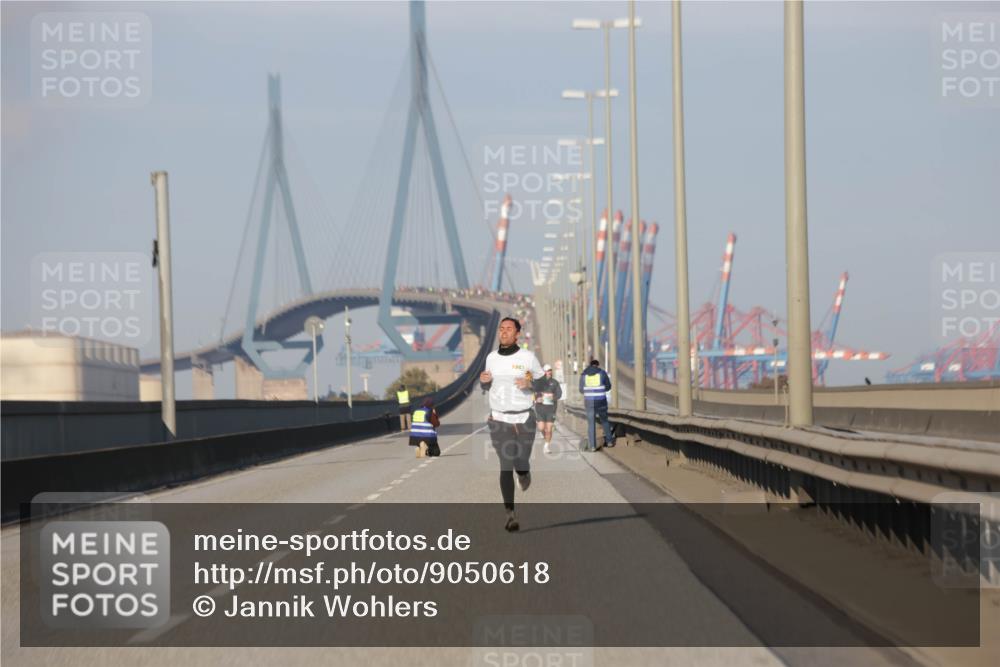 03.10.2025 - Köhlbrandbrückenlauf Jannik Wohlers http://msf.ph/oto/9050618 03.10.2025 09:36:34 Position 3  meine-sportfotos.de