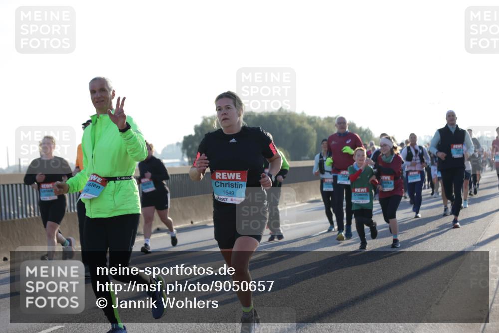03.10.2025 - Köhlbrandbrückenlauf Jannik Wohlers http://msf.ph/oto/9050657 03.10.2025 09:18:51 Position 3 1649 meine-sportfotos.de
