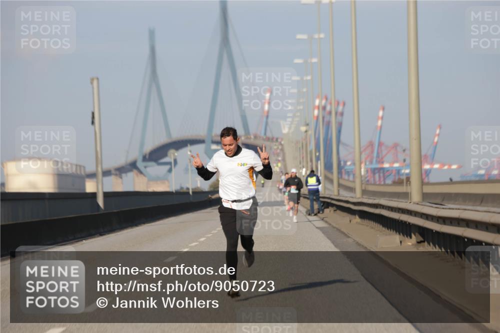 03.10.2025 - Köhlbrandbrückenlauf Jannik Wohlers http://msf.ph/oto/9050723 03.10.2025 09:36:38 Position 3  meine-sportfotos.de