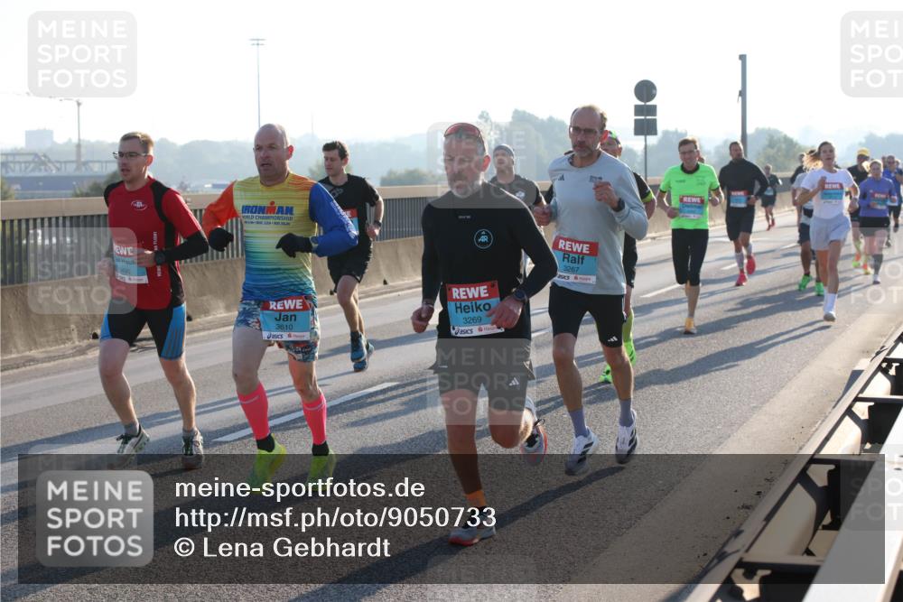 03.10.2025 - Köhlbrandbrückenlauf Lena Gebhardt http://msf.ph/oto/9050733 03.10.2025 09:14:25 Position 1 3490, 112, 26, 2, 3610, 3269, 3267 meine-sportfotos.de