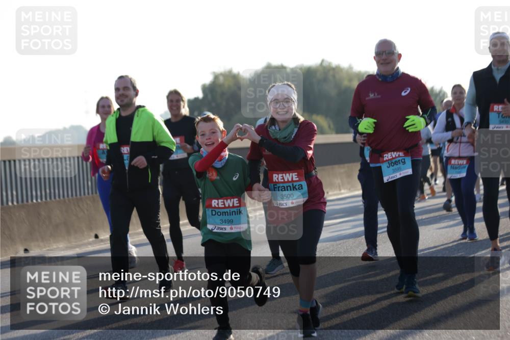 03.10.2025 - Köhlbrandbrückenlauf Jannik Wohlers http://msf.ph/oto/9050749 03.10.2025 09:18:53 Position 3 3499, 3500, 3595, 3435 meine-sportfotos.de