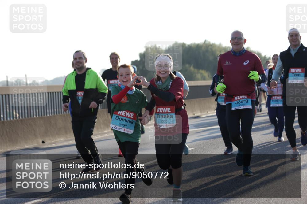 03.10.2025 - Köhlbrandbrückenlauf Jannik Wohlers http://msf.ph/oto/9050772 03.10.2025 09:18:53 Position 3 3499, 3500, 161, 3595, 3435 meine-sportfotos.de
