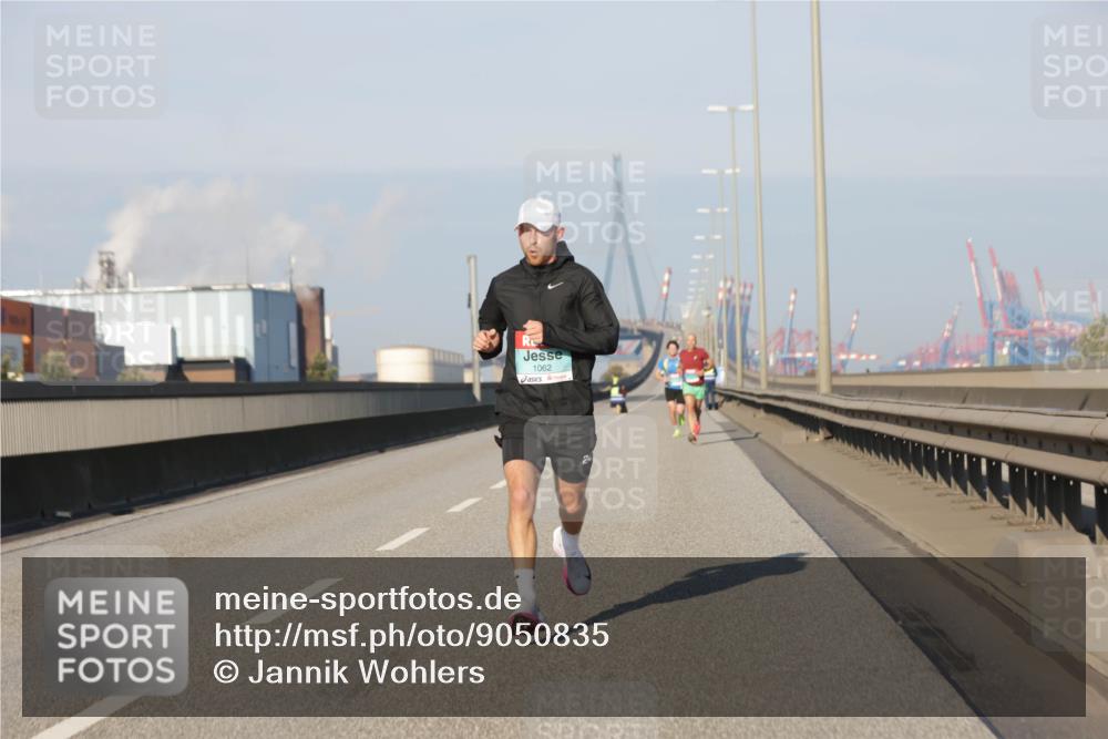 03.10.2025 - Köhlbrandbrückenlauf Jannik Wohlers http://msf.ph/oto/9050835 03.10.2025 09:36:55 Position 3 1062 meine-sportfotos.de