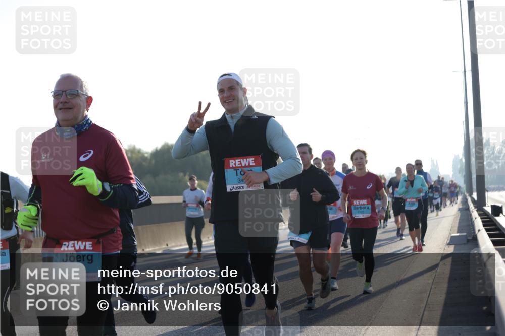 03.10.2025 - Köhlbrandbrückenlauf Jannik Wohlers http://msf.ph/oto/9050841 03.10.2025 09:18:54 Position 3 3595, 34, 1705 meine-sportfotos.de