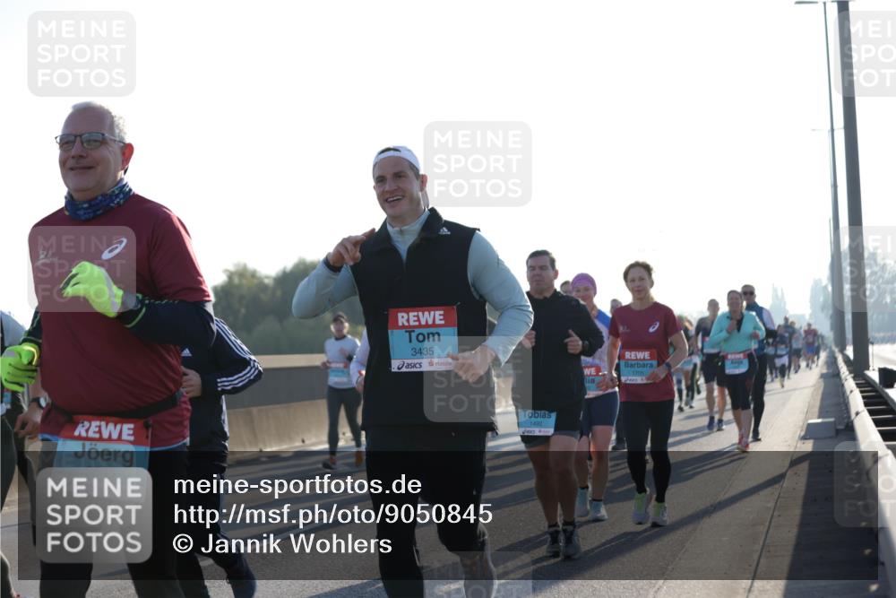 03.10.2025 - Köhlbrandbrückenlauf Jannik Wohlers http://msf.ph/oto/9050845 03.10.2025 09:18:54 Position 3 3595, 3435, 1492, 1705 meine-sportfotos.de