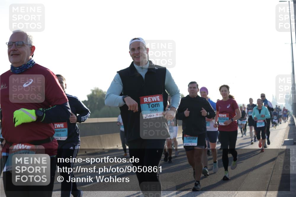 03.10.2025 - Köhlbrandbrückenlauf Jannik Wohlers http://msf.ph/oto/9050861 03.10.2025 09:18:55 Position 3 3595, 1611, 3435, 1492 meine-sportfotos.de