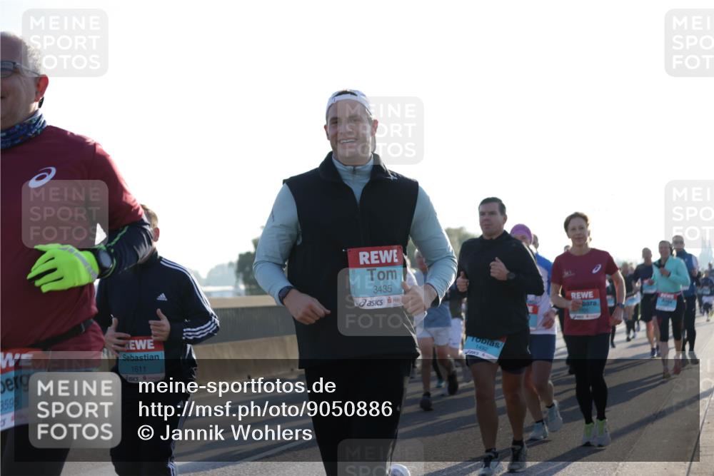 03.10.2025 - Köhlbrandbrückenlauf Jannik Wohlers http://msf.ph/oto/9050886 03.10.2025 09:18:55 Position 3 3595, 1611, 3435, 1492 meine-sportfotos.de