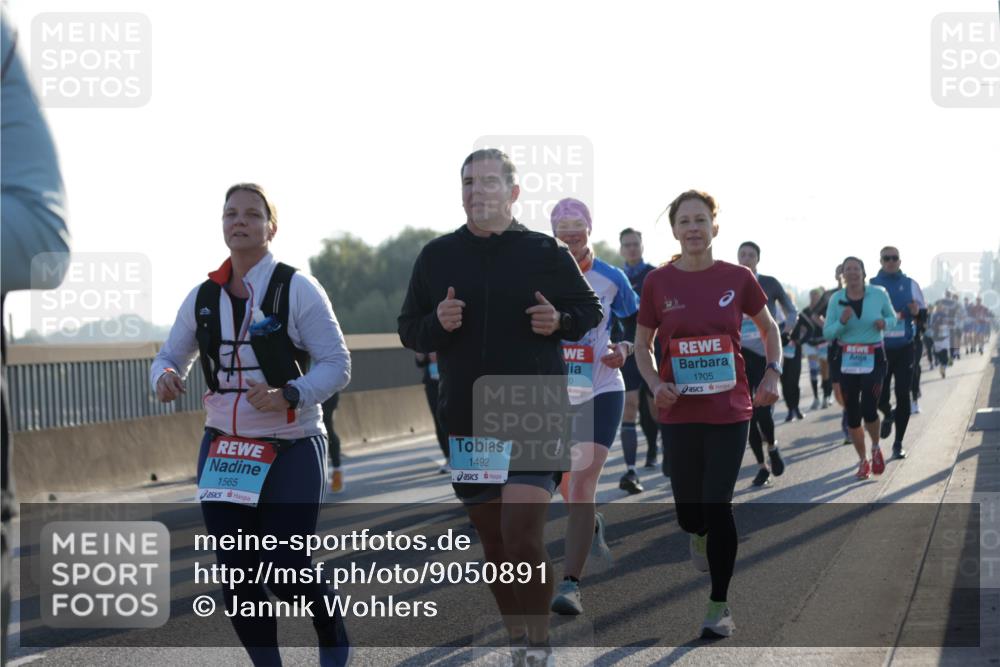 03.10.2025 - Köhlbrandbrückenlauf Jannik Wohlers http://msf.ph/oto/9050891 03.10.2025 09:18:56 Position 3 1565, 1492, 1705 meine-sportfotos.de