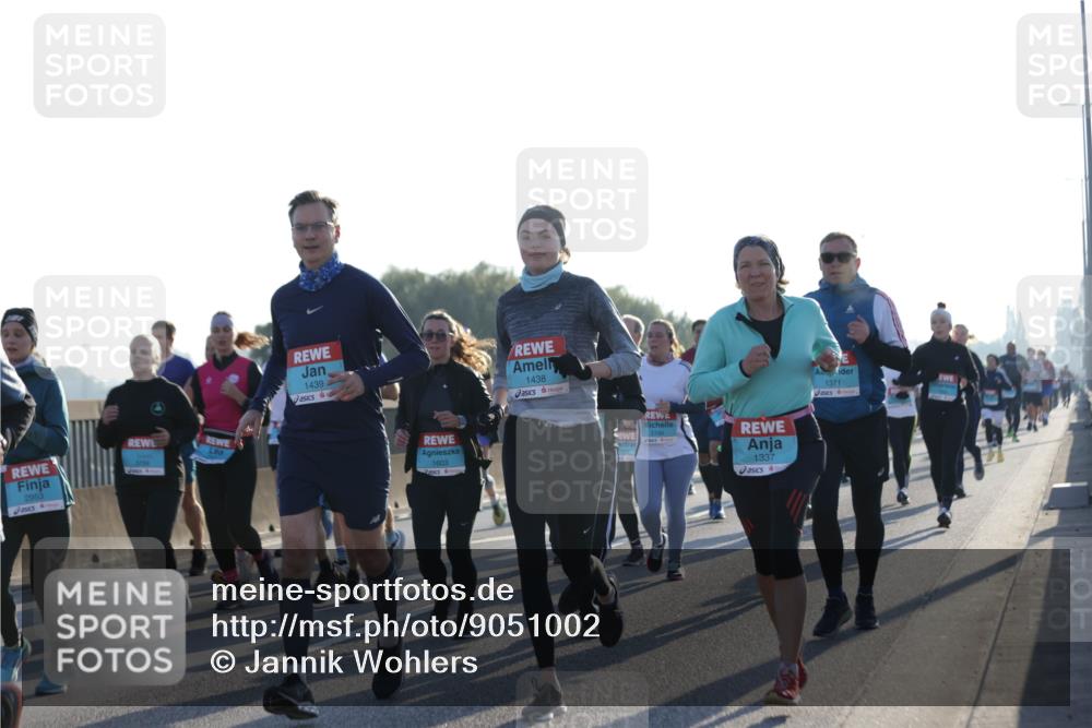 03.10.2025 - Köhlbrandbrückenlauf Jannik Wohlers http://msf.ph/oto/9051002 03.10.2025 09:18:58 Position 3 2953, 1439, 1603, 1438, 2749, 1337, 1371 meine-sportfotos.de