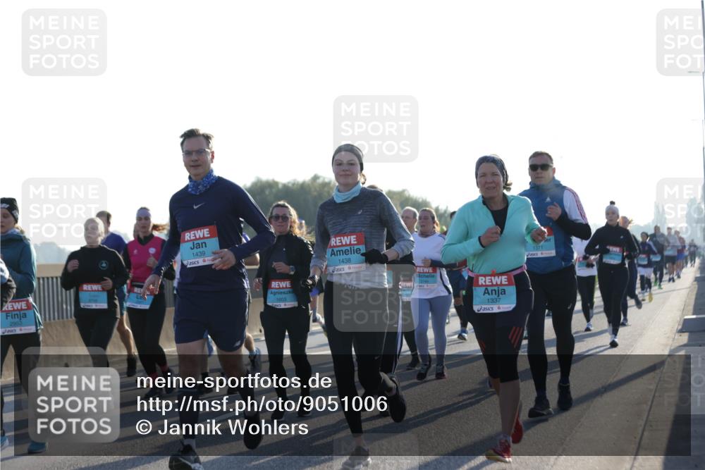 03.10.2025 - Köhlbrandbrückenlauf Jannik Wohlers http://msf.ph/oto/9051006 03.10.2025 09:18:58 Position 3 2953, 1439, 1603, 1438, 1337, 1371 meine-sportfotos.de