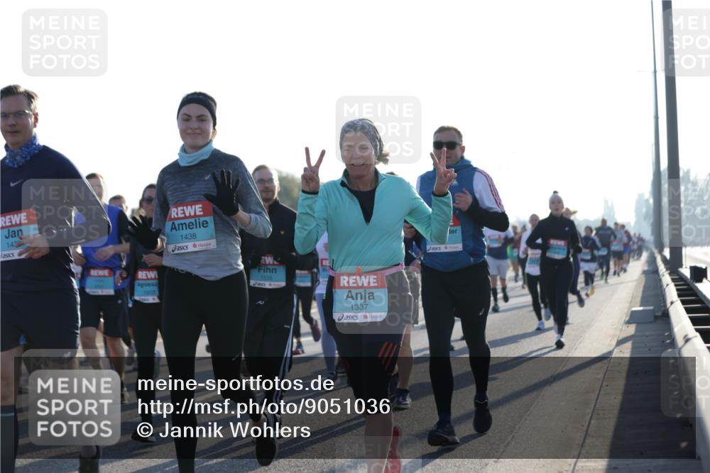 03.10.2025 - Köhlbrandbrückenlauf Jannik Wohlers http://msf.ph/oto/9051036 03.10.2025 09:18:59 Position 3 143, 1603, 1438, 1535, 1337 meine-sportfotos.de