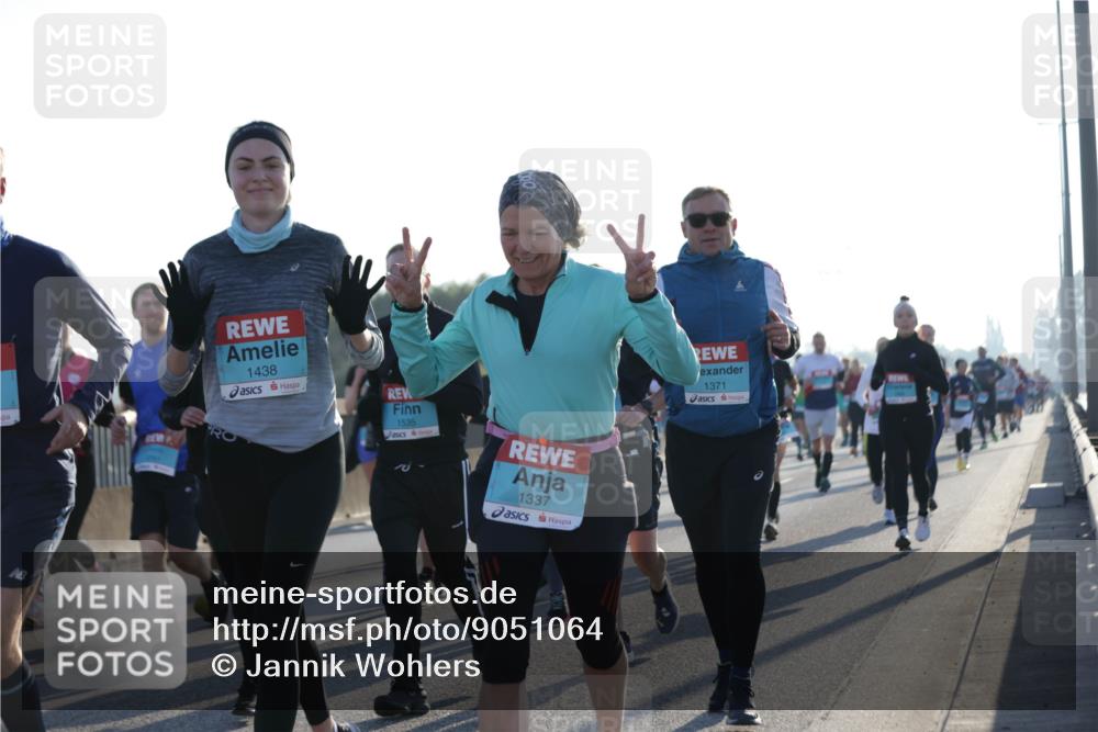 03.10.2025 - Köhlbrandbrückenlauf Jannik Wohlers http://msf.ph/oto/9051064 03.10.2025 09:18:59 Position 3 1438, 1535, 1337, 1371 meine-sportfotos.de