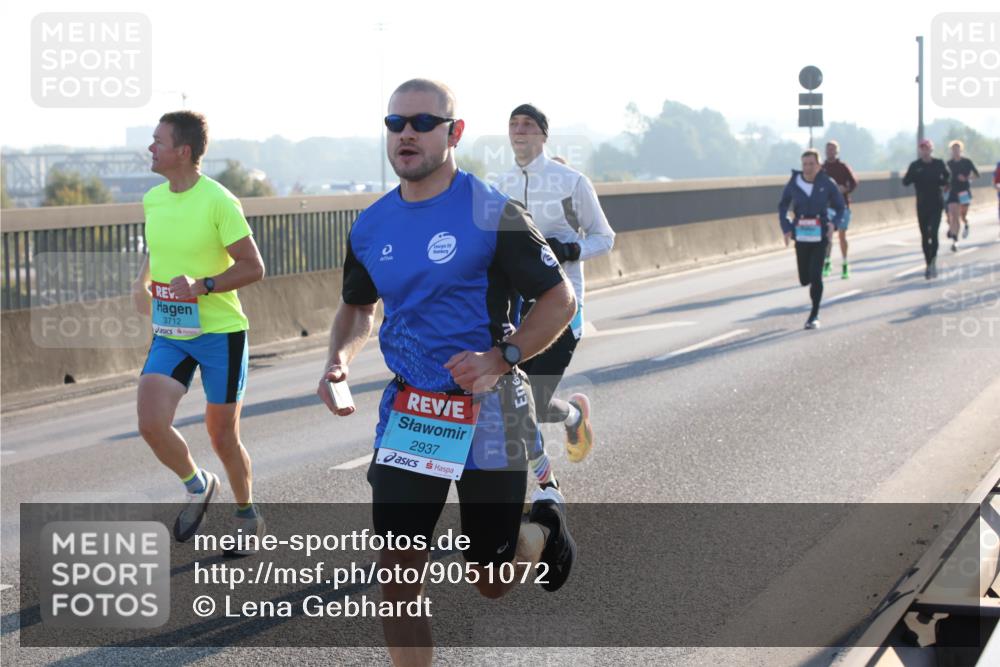 03.10.2025 - Köhlbrandbrückenlauf Lena Gebhardt http://msf.ph/oto/9051072 03.10.2025 09:14:33 Position 1 3712, 2937 meine-sportfotos.de