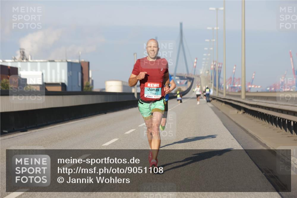 03.10.2025 - Köhlbrandbrückenlauf Jannik Wohlers http://msf.ph/oto/9051108 03.10.2025 09:37:04 Position 3 2968 meine-sportfotos.de
