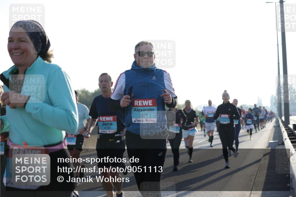 03.10.2025 - Köhlbrandbrückenlauf Jannik Wohlers http://msf.ph/oto/9051113 03.10.2025 09:19:00 Position 3 1337, 1739, 1371 meine-sportfotos.de