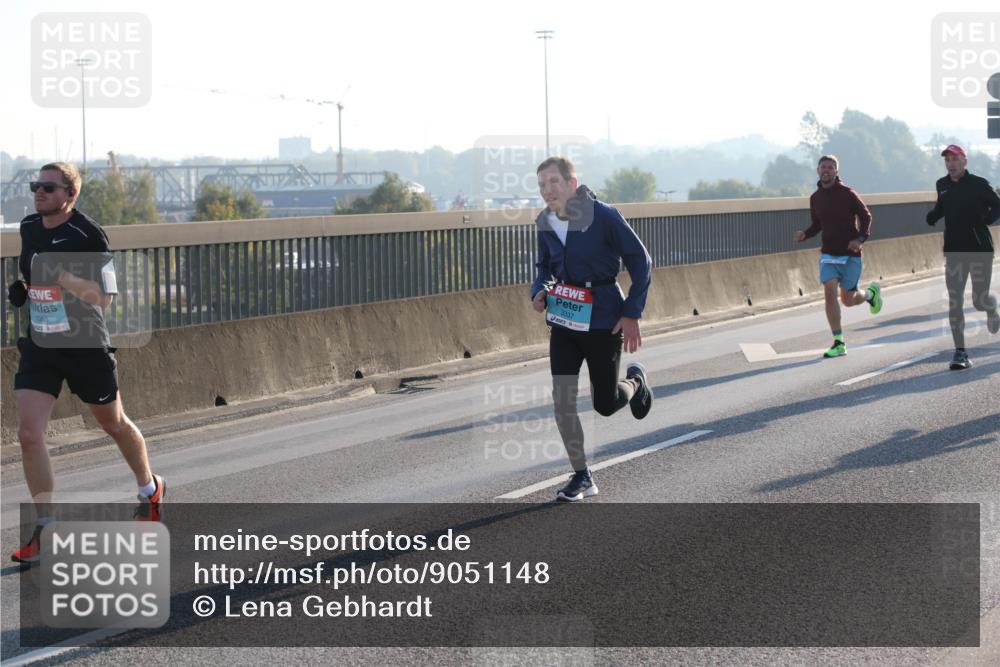 03.10.2025 - Köhlbrandbrückenlauf Lena Gebhardt http://msf.ph/oto/9051148 03.10.2025 09:14:35 Position 1 1085, 3337 meine-sportfotos.de