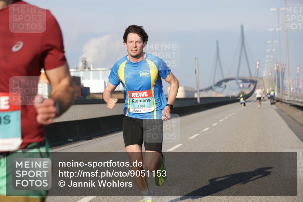 03.10.2025 - Köhlbrandbrückenlauf Jannik Wohlers http://msf.ph/oto/9051153 03.10.2025 09:37:06 Position 3 35, 3304 meine-sportfotos.de