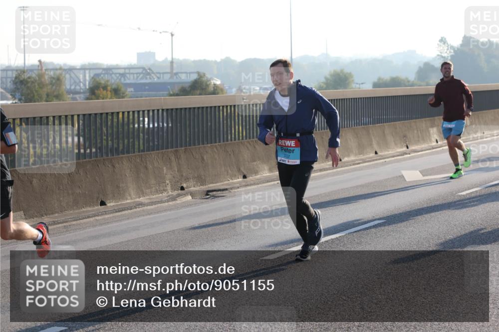 03.10.2025 - Köhlbrandbrückenlauf Lena Gebhardt http://msf.ph/oto/9051155 03.10.2025 09:14:35 Position 1 3337 meine-sportfotos.de