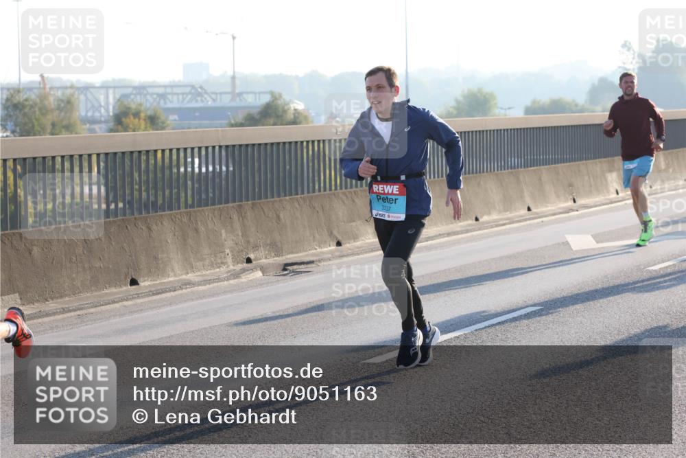 03.10.2025 - Köhlbrandbrückenlauf Lena Gebhardt http://msf.ph/oto/9051163 03.10.2025 09:14:35 Position 1 3337 meine-sportfotos.de