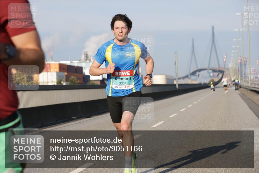 03.10.2025 - Köhlbrandbrückenlauf Jannik Wohlers http://msf.ph/oto/9051166 03.10.2025 09:37:06 Position 3 3304 meine-sportfotos.de