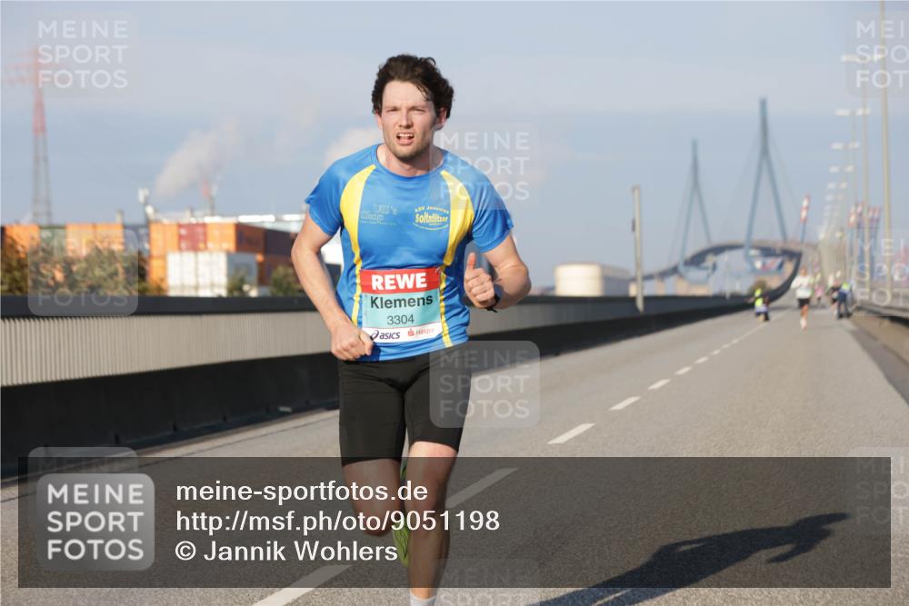 03.10.2025 - Köhlbrandbrückenlauf Jannik Wohlers http://msf.ph/oto/9051198 03.10.2025 09:37:06 Position 3 3304 meine-sportfotos.de