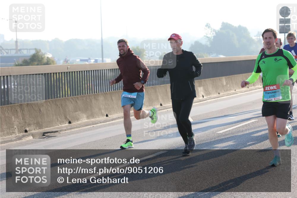03.10.2025 - Köhlbrandbrückenlauf Lena Gebhardt http://msf.ph/oto/9051206 03.10.2025 09:14:37 Position 1 1065, 2705 meine-sportfotos.de