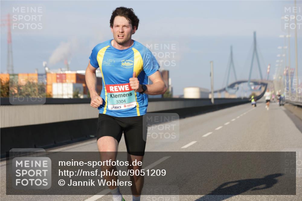 03.10.2025 - Köhlbrandbrückenlauf Jannik Wohlers http://msf.ph/oto/9051209 03.10.2025 09:37:06 Position 3 3304 meine-sportfotos.de