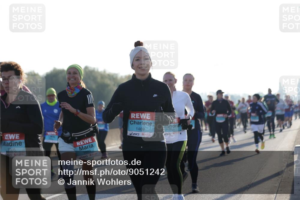 03.10.2025 - Köhlbrandbrückenlauf Jannik Wohlers http://msf.ph/oto/9051242 03.10.2025 09:19:02 Position 3 1305, 1093, 1469, 1742 meine-sportfotos.de