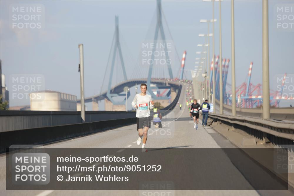 03.10.2025 - Köhlbrandbrückenlauf Jannik Wohlers http://msf.ph/oto/9051252 03.10.2025 09:37:14 Position 3  meine-sportfotos.de