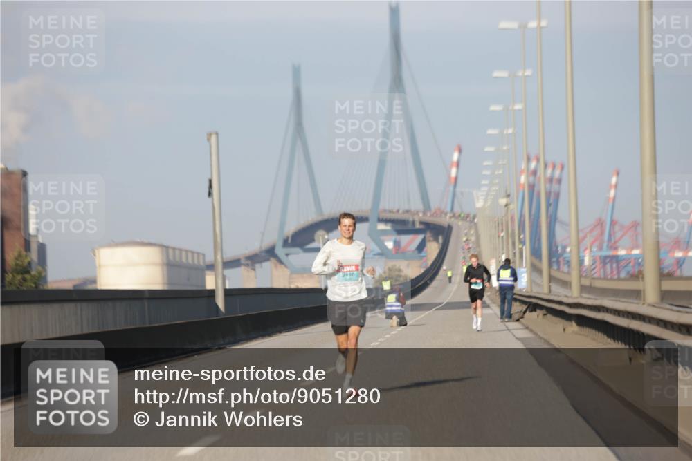 03.10.2025 - Köhlbrandbrückenlauf Jannik Wohlers http://msf.ph/oto/9051280 03.10.2025 09:37:15 Position 3  meine-sportfotos.de