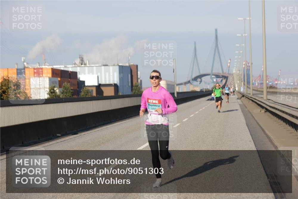 03.10.2025 - Köhlbrandbrückenlauf Jannik Wohlers http://msf.ph/oto/9051303 03.10.2025 09:37:57 Position 3 3203 meine-sportfotos.de