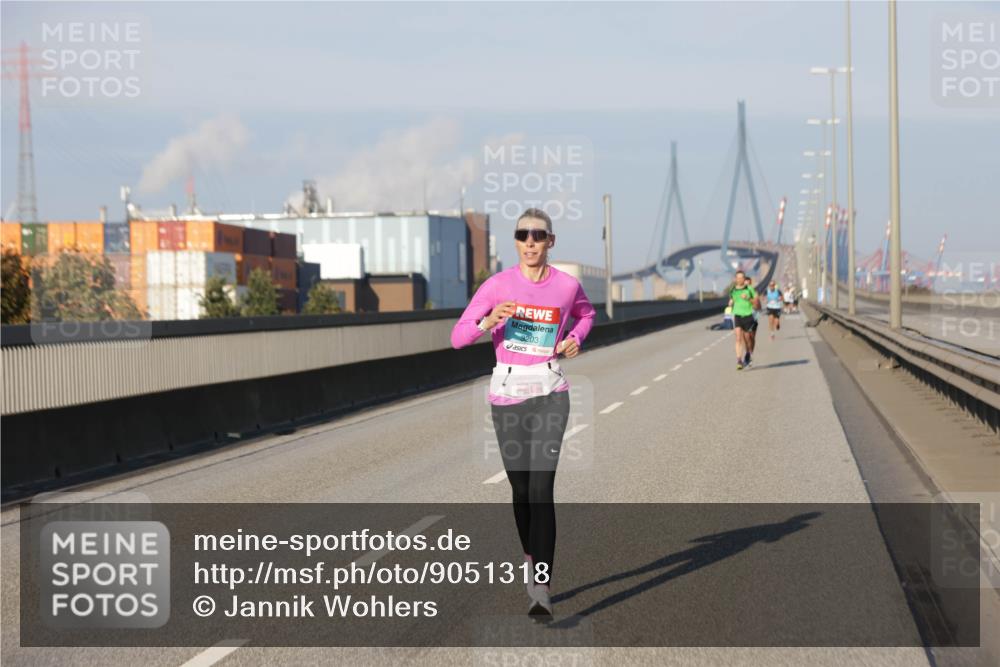 03.10.2025 - Köhlbrandbrückenlauf Jannik Wohlers http://msf.ph/oto/9051318 03.10.2025 09:37:57 Position 3 3203 meine-sportfotos.de
