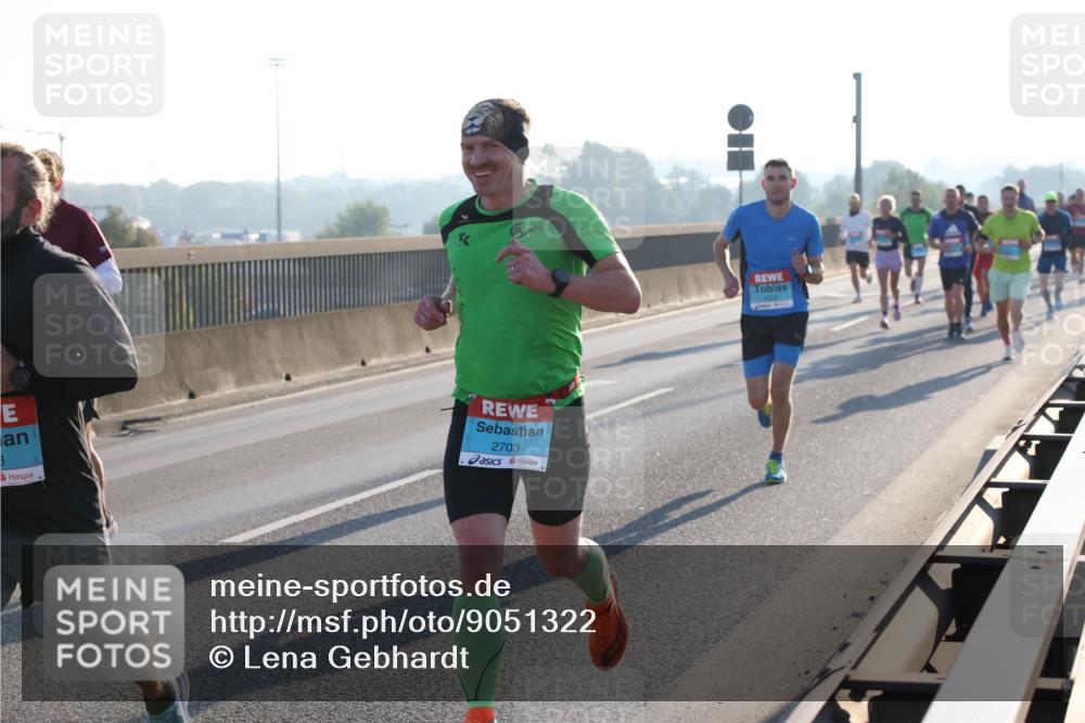 03.10.2025 - Köhlbrandbrückenlauf Lena Gebhardt http://msf.ph/oto/9051322 03.10.2025 09:14:41 Position 1 2703 meine-sportfotos.de