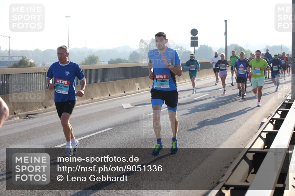 03.10.2025 - Köhlbrandbrückenlauf Lena Gebhardt http://msf.ph/oto/9051336 03.10.2025 09:14:42 Position 1 3078, 1023 meine-sportfotos.de