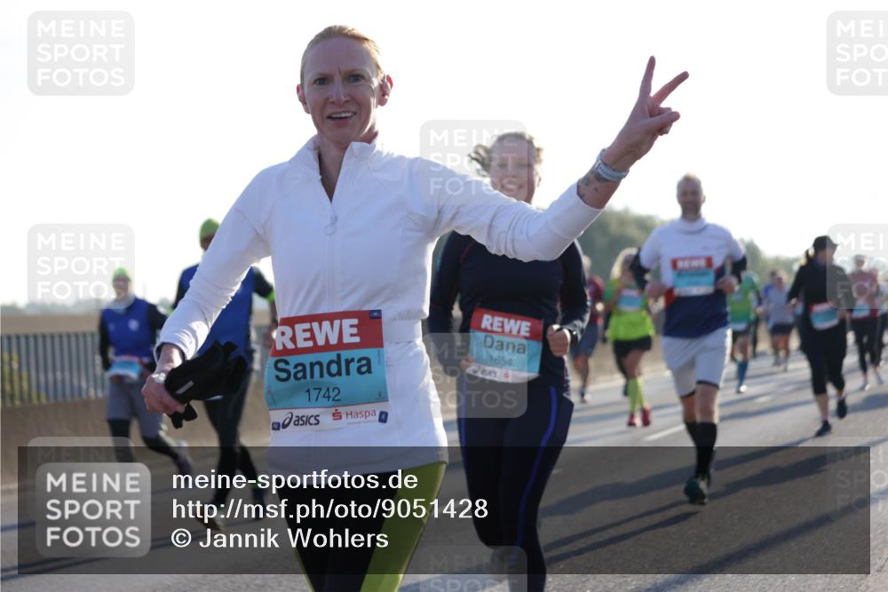 03.10.2025 - Köhlbrandbrückenlauf Jannik Wohlers http://msf.ph/oto/9051428 03.10.2025 09:19:04 Position 3 1742, 1654 meine-sportfotos.de