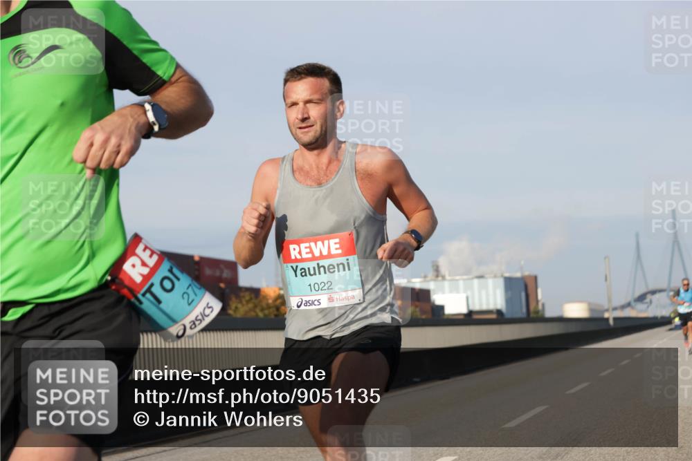 03.10.2025 - Köhlbrandbrückenlauf Jannik Wohlers http://msf.ph/oto/9051435 03.10.2025 09:38:08 Position 3 270, 1022 meine-sportfotos.de