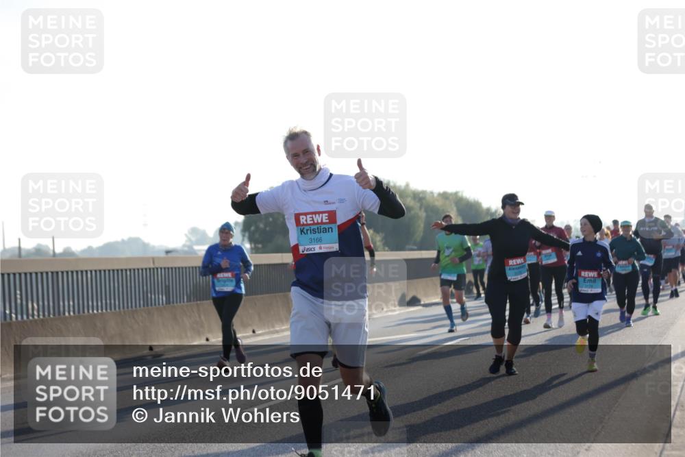 03.10.2025 - Köhlbrandbrückenlauf Jannik Wohlers http://msf.ph/oto/9051471 03.10.2025 09:19:05 Position 3 3166, 3178 meine-sportfotos.de