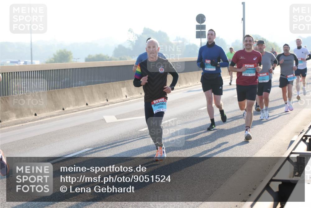 03.10.2025 - Köhlbrandbrückenlauf Lena Gebhardt http://msf.ph/oto/9051524 03.10.2025 09:14:48 Position 1 1020, 2792 meine-sportfotos.de