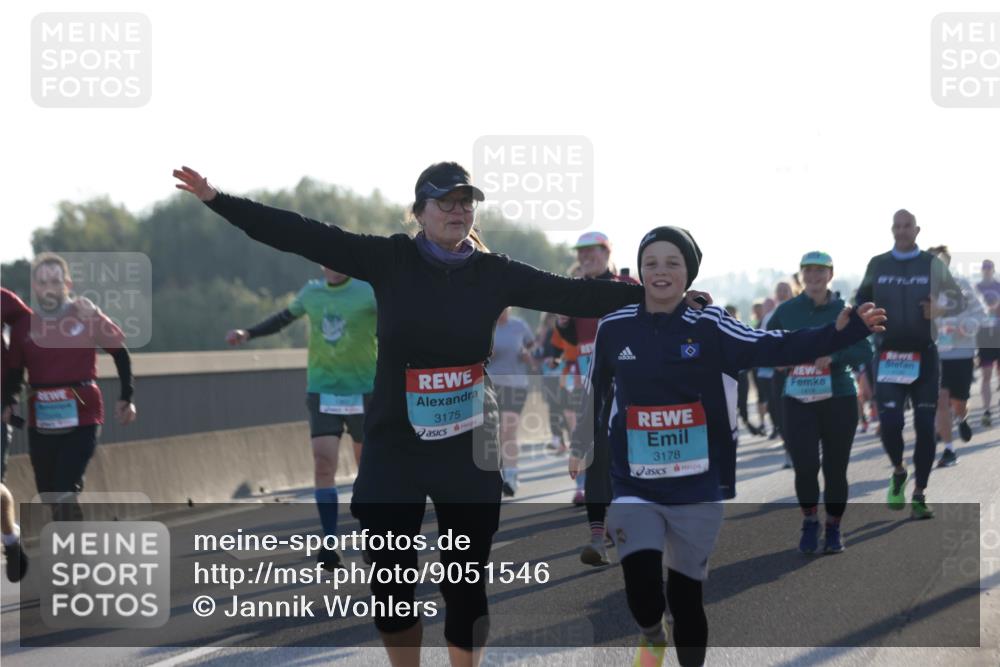03.10.2025 - Köhlbrandbrückenlauf Jannik Wohlers http://msf.ph/oto/9051546 03.10.2025 09:19:07 Position 3 3175, 3178 meine-sportfotos.de